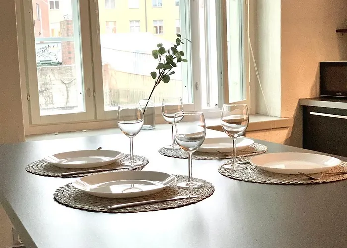 Finland Ratina - Spacious With Own Sauna And Great Location Next To Uros Live Arena アパート *